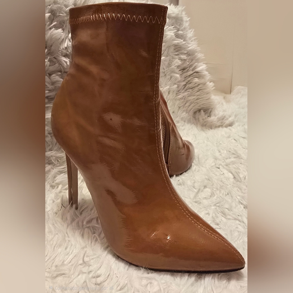 Elegant Tan Stiletto Boots